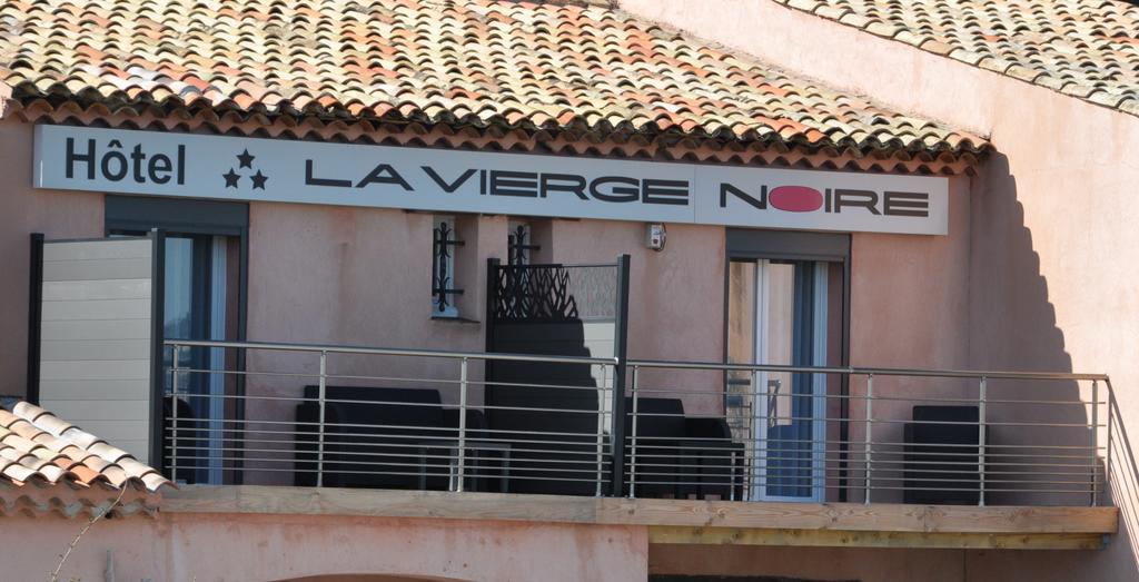 Hotel De La Vierge Noire แซ็งต์-แมกซีม ภายนอก รูปภาพ